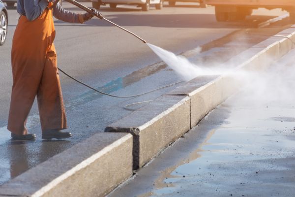 Commercial Concrete Cleaning in Chattanooga