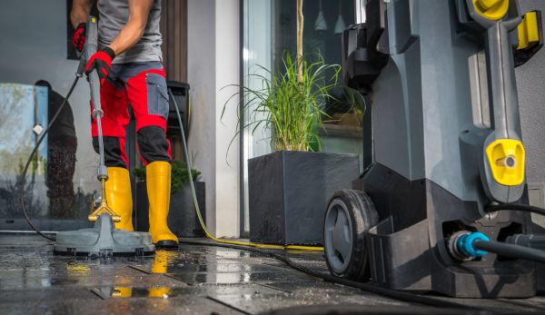 Commercial Pressure Cleaning in Chattanooga